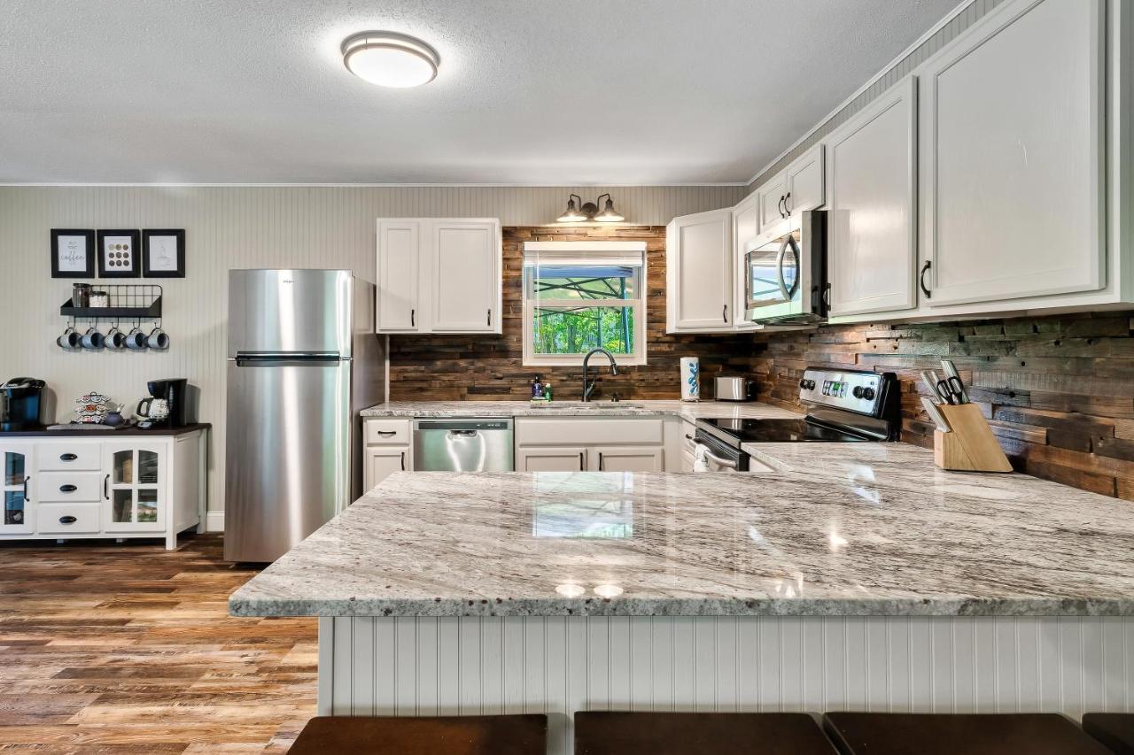 Modern Pigeon Forge Gem Near Dollywood, Gatlinburg & Smokies - 2 Mins To Pkwy & Strip, Hot Tub, Fire Pit, Cable, Hi-Speed Wifi别墅 外观 照片